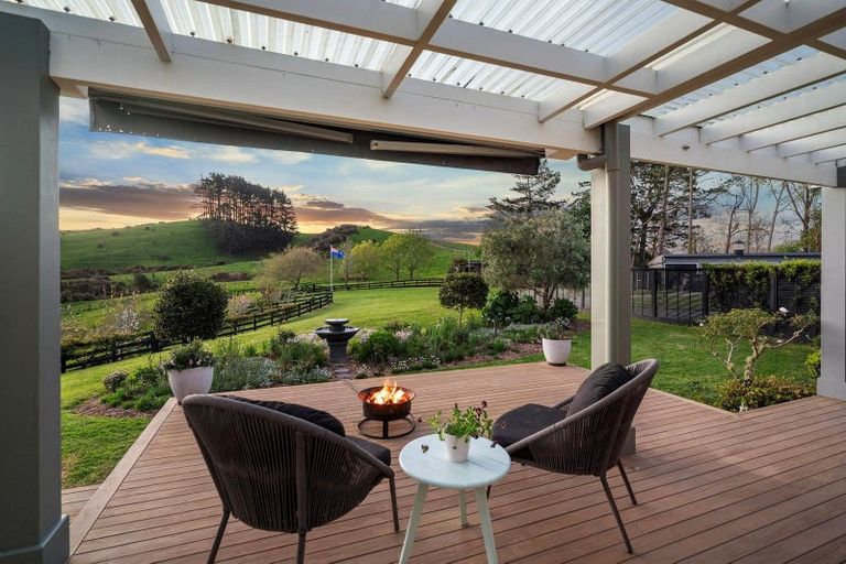 Photo of property in 44 Blackbridge Road, Dairy Flat, Albany, 0794