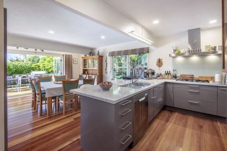 Photo of property in 14 Maleme Avenue, Belmont, Auckland, 0622