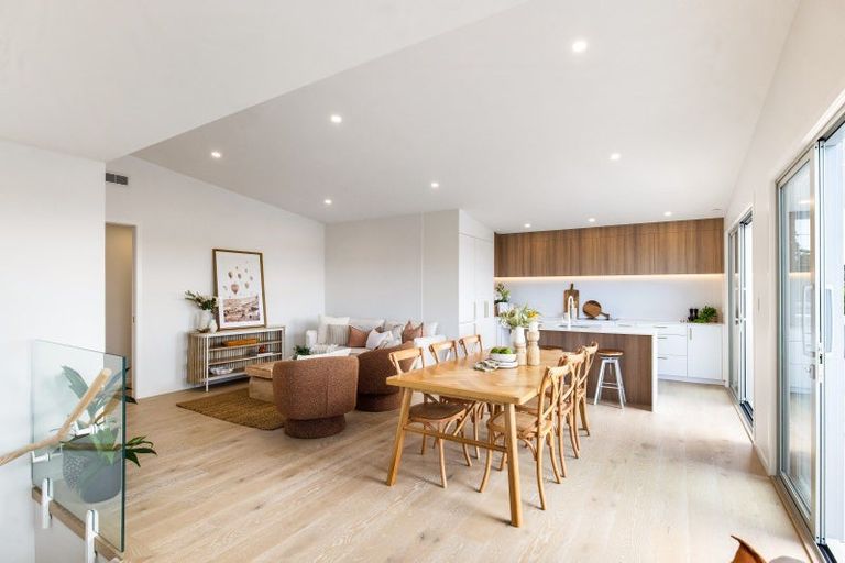 Photo of property in 23a Monyash Road, Manly, Whangaparaoa, 0930