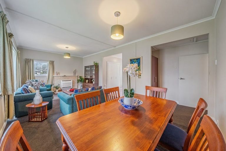 Photo of property in 86 Gibbons Street, Ebdentown, Upper Hutt, 5018