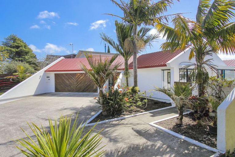 Photo of property in 20 Taitua Drive, Te Atatu South, Auckland, 0610