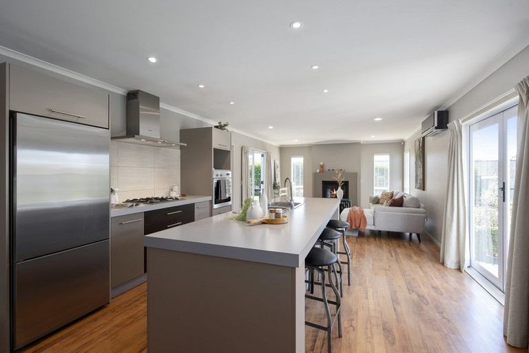 Photo of property in 55 Regent Drive, Paraparaumu Beach, Paraparaumu, 5032