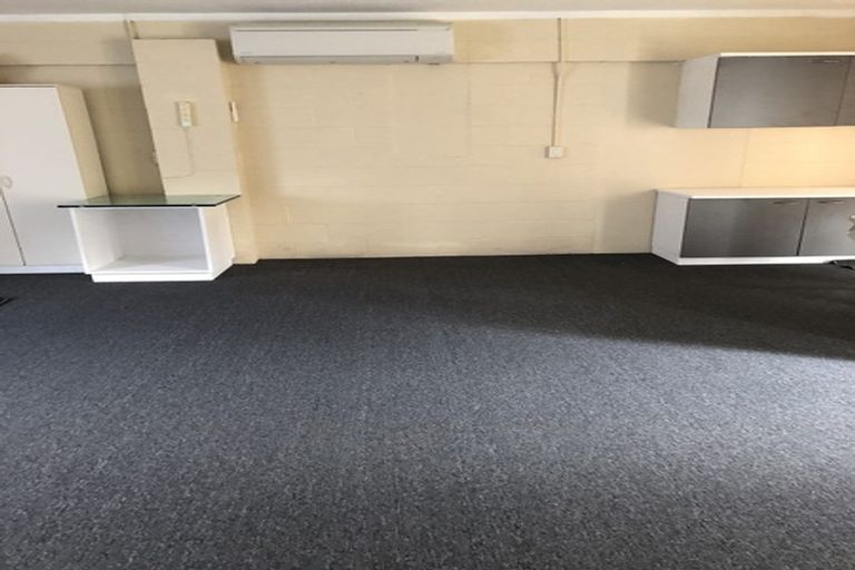 Photo of property in 17 Goodwood Drive, Goodwood Heights, Auckland, 2105