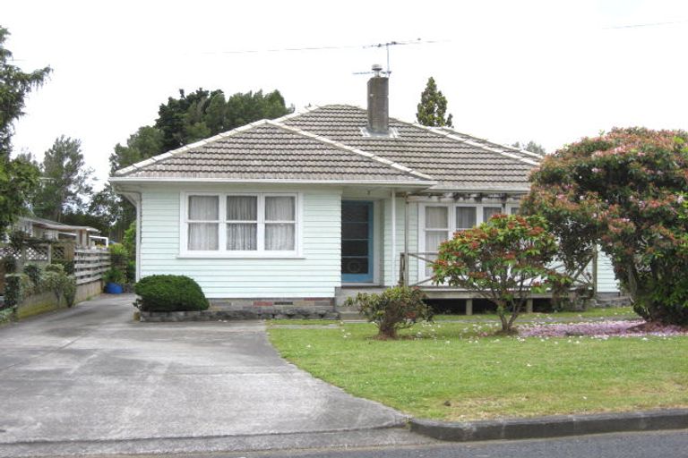 Photo of property in 8 Waterview Road West, Takanini, 2112