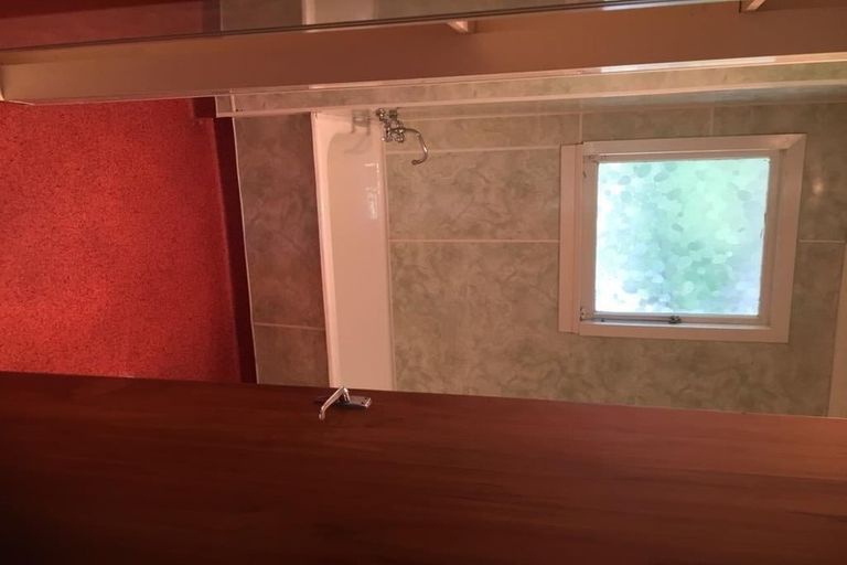 Photo of property in 130 Gladstone Road, Dalmore, Dunedin, 9010