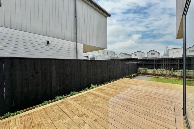 Photo of property in 40 Farranfore Road, Opaheke, 2113