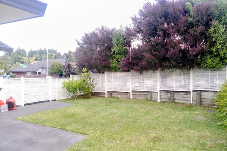 Photo of property in 39 Ian Sage Avenue, Long Bay, Auckland, 0630