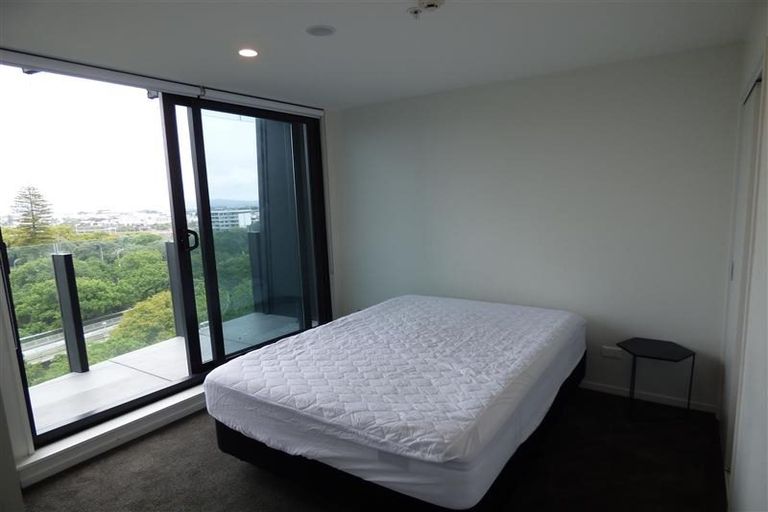 Photo of property in 1303/18 Saint Martins Lane, Grafton, Auckland, 1010