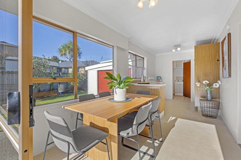 Photo of property in 1 Sunshine Rise, Raglan, 3225