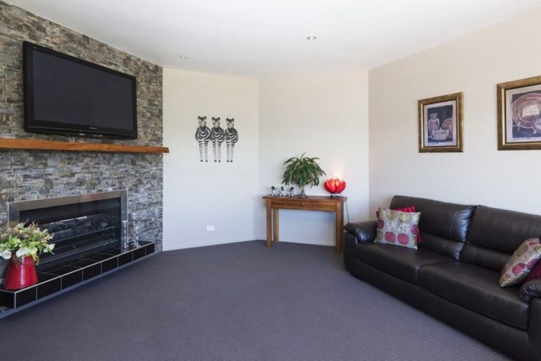 Photo of property in 8 Crossland Terrace, Lyttelton, 8082