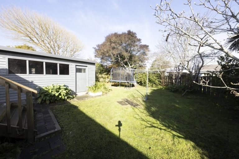 Photo of property in 14 Ellison Place, Pakuranga Heights, Auckland, 2010