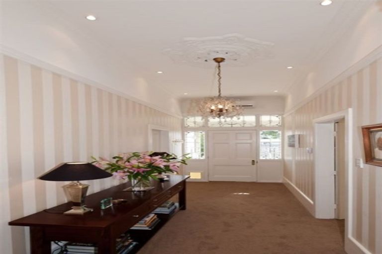 Photo of property in 18 Daresbury Lane, Fendalton, Christchurch, 8014