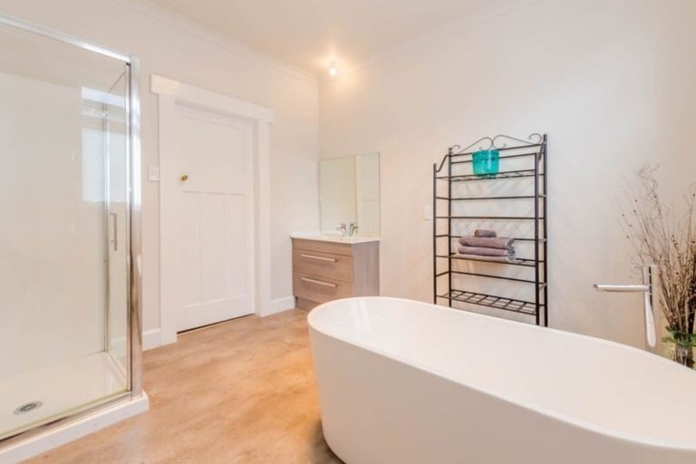 Photo of property in 19 Kew Grove, Raumati Beach, Paraparaumu, 5032