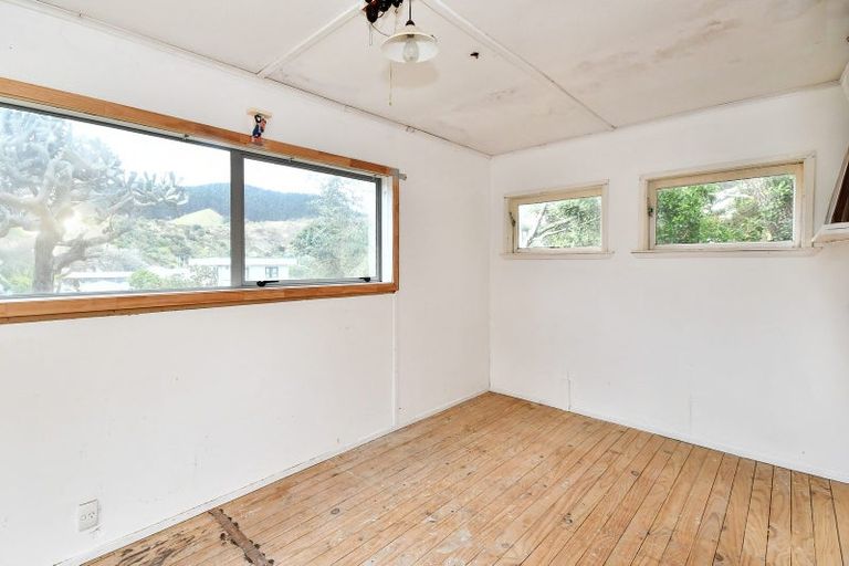 Photo of property in 130 Maunsell Road, Port Waikato, 2695