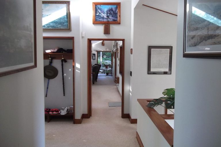 Photo of property in 34 Hukaroa Road, Raetihi, 4632