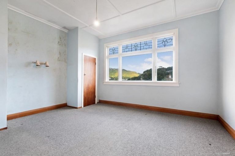 Photo of property in 54 Severn Street, Island Bay, Wellington, 6023