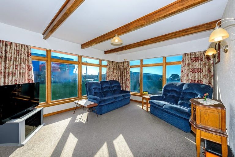 Photo of property in 205 Marine Parade, New Brighton, Christchurch, 8083