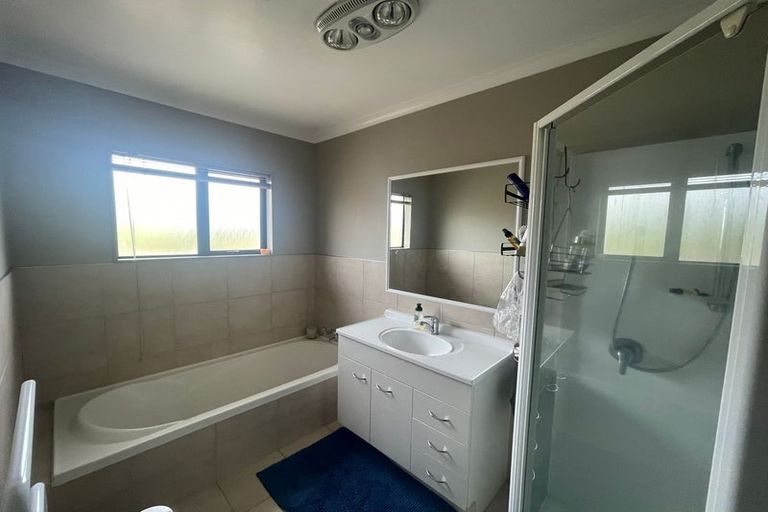 Photo of property in 11 Innisowen Place, Flat Bush, Auckland, 2019