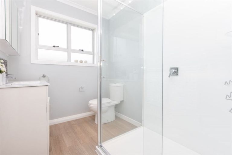 Photo of property in 15 Wha Street, Frankton, Hamilton, 3204