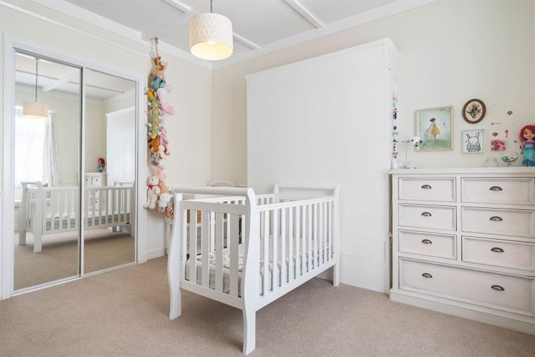 Photo of property in 31 Hillcrest Road, Papatoetoe, Auckland, 2025