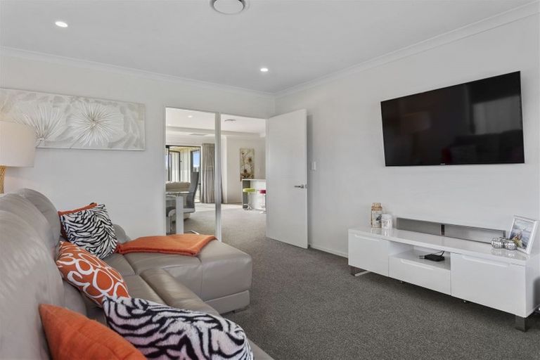 Photo of property in 91 Te Hurunui Drive, Pegasus, 7612