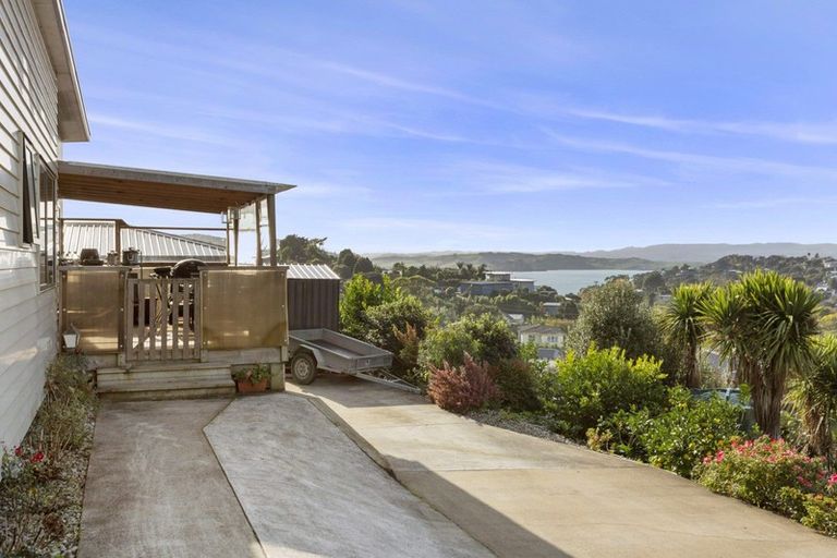 Photo of property in 18 Puka Place, Raglan, 3225