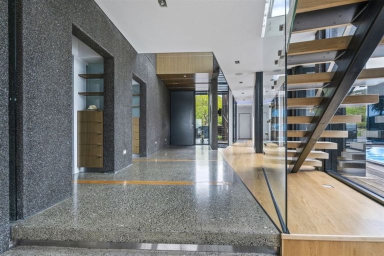 Photo of property in 145 Main Road, Redcliffs, Christchurch, 8081