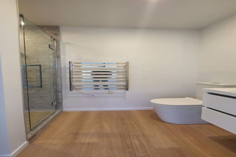 Photo of property in 8/564 High Street, Boulcott, Lower Hutt, 5010