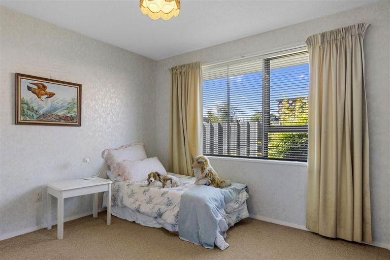 Photo of property in 2/23 Belfast Road, Belfast, Christchurch, 8051