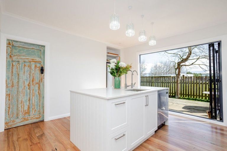 Photo of property in 114 Aerodrome Road, Dannevirke, 4972