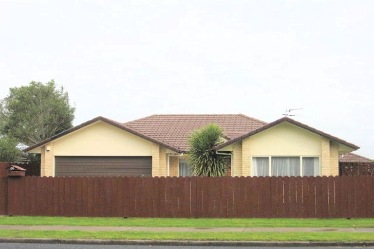Photo of property in 4 Duckworth Road, Papakura, 2110