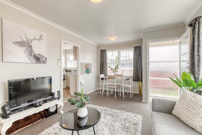 Photo of property in 3/31 Hillside Drive, Maoribank, Upper Hutt, 5018