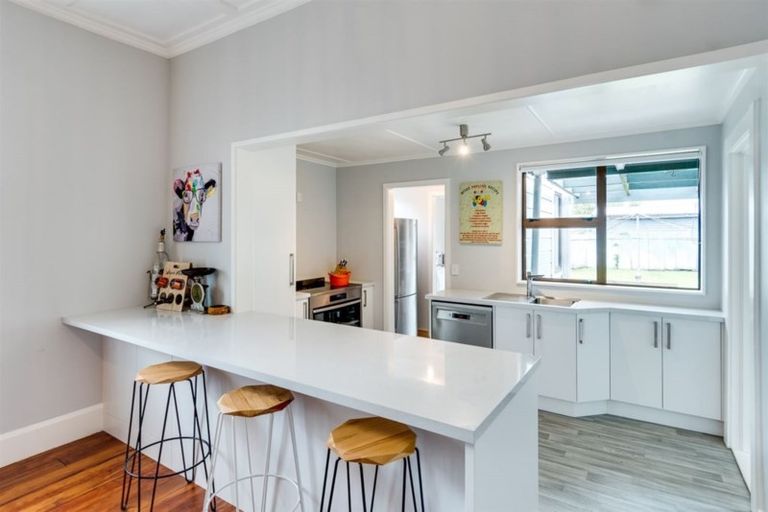 Photo of property in 82 Vigor Brown Street, Napier South, Napier, 4110