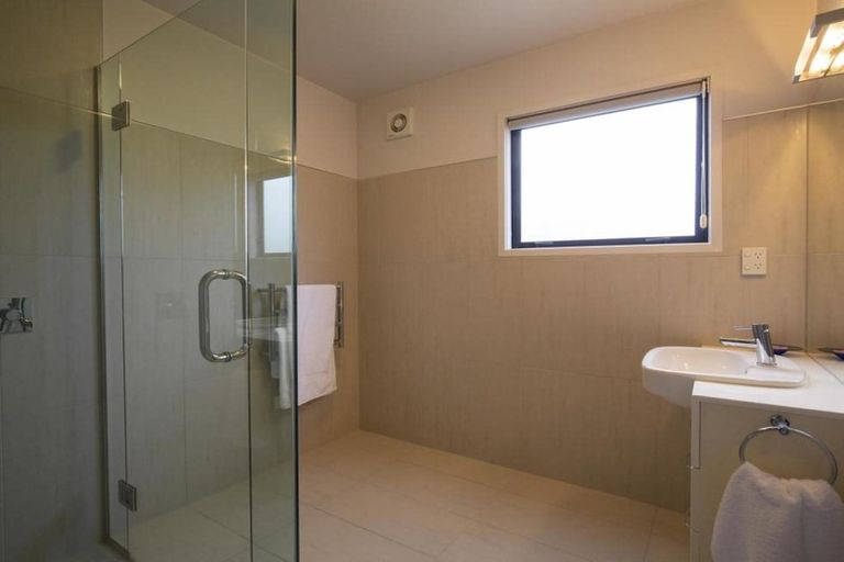 Photo of property in 660 Peninsula Road, Kelvin Heights, Queenstown, 9300