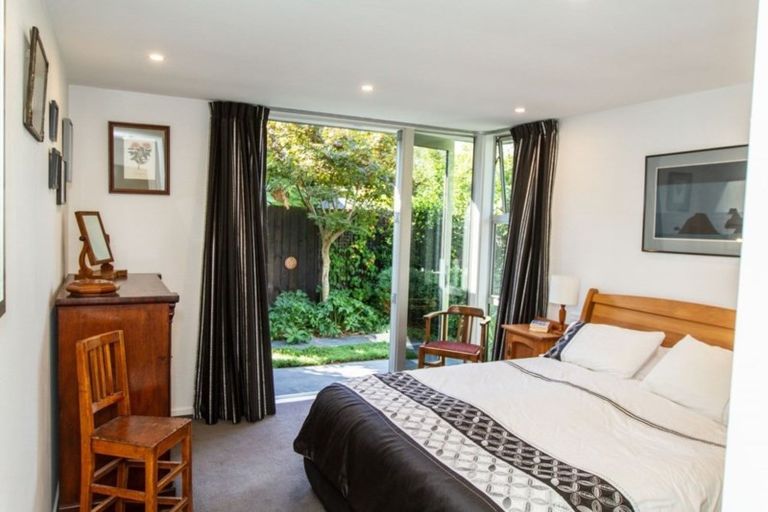 Photo of property in 5 Dovedale Avenue, Ilam, Christchurch, 8041