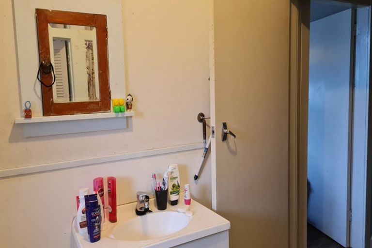 Photo of property in 17 Rimu Street, Gonville, Whanganui, 4501