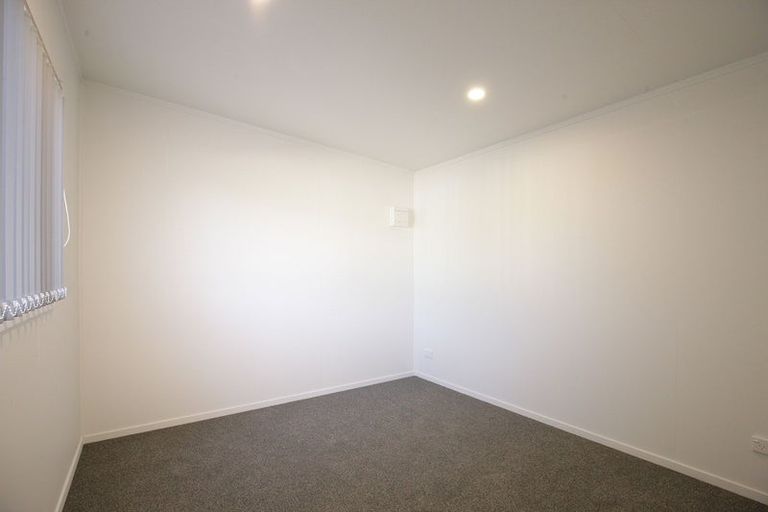 Photo of property in 51b Miro Street, New Lynn, Auckland, 0600