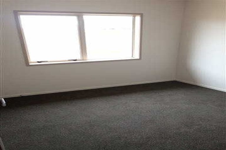 Photo of property in 2 Derwent Place, Flagstaff, Hamilton, 3210