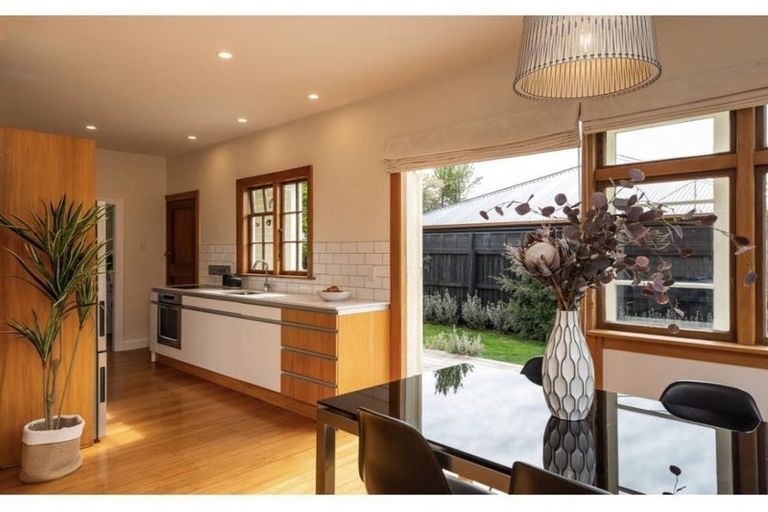 Photo of property in 157 Innes Road, St Albans, Christchurch, 8052