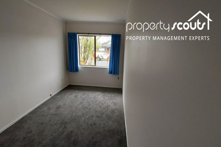 Photo of property in 1/14 Bramley Drive, Farm Cove, Auckland, 2012