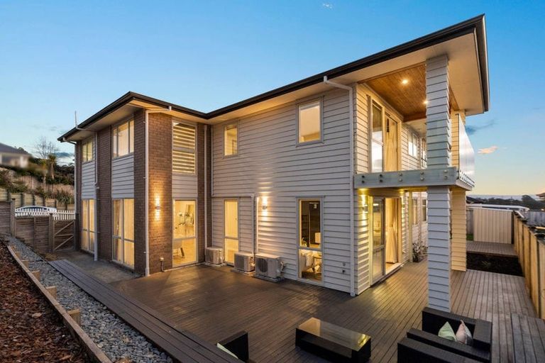 Photo of property in 24 Mackay Drive, Greenhithe, Auckland, 0632