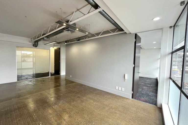 Photo of property in 1b/6 Kingdon Street, Newmarket, Auckland, 1023