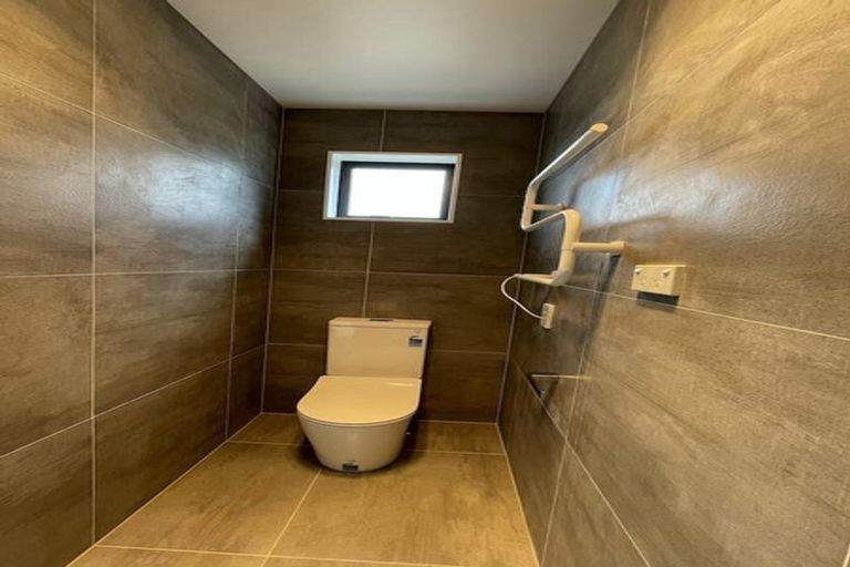 Photo of property in 3b Putiputi Way, Papakura, 2110