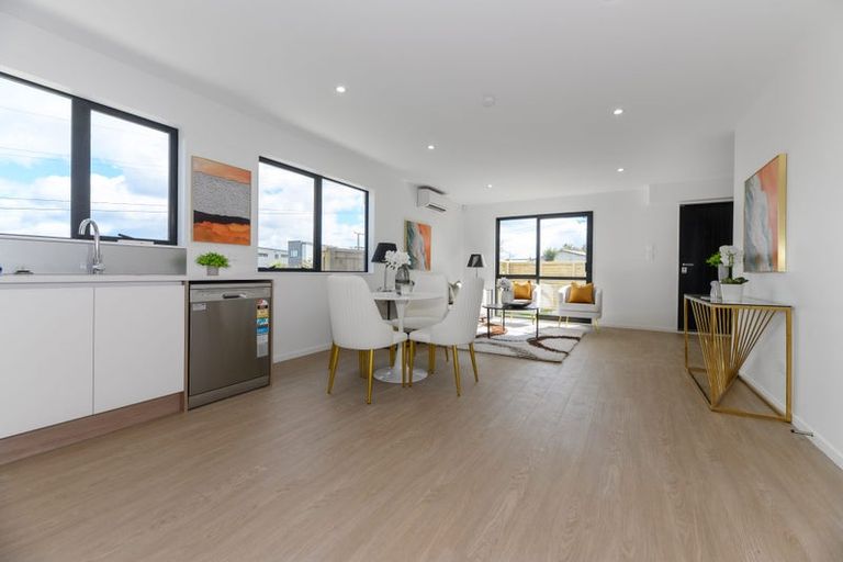 Photo of property in 38c Routley Drive, Glen Eden, Auckland, 0602