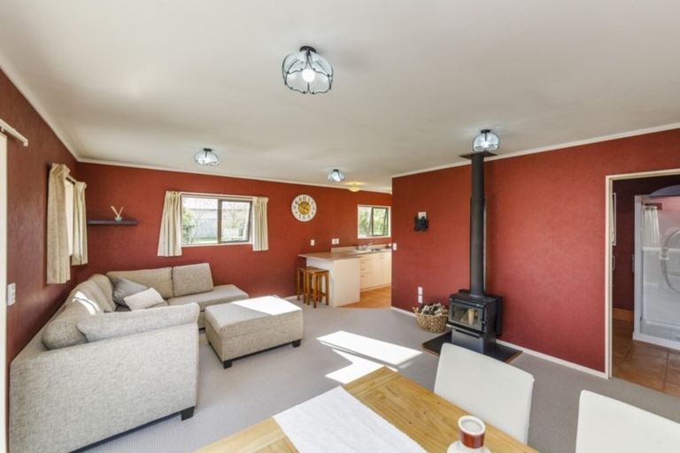 Photo of property in 16 Wear Street, Rongotea, 4476