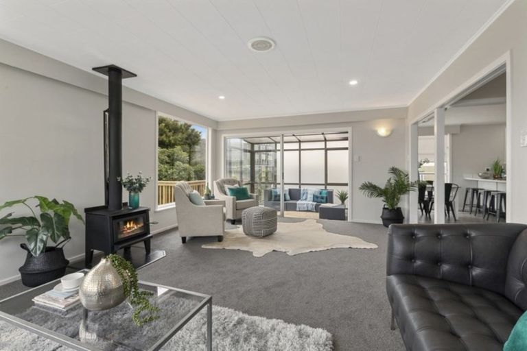 Photo of property in 16 Lord Street, Stokes Valley, Lower Hutt, 5019