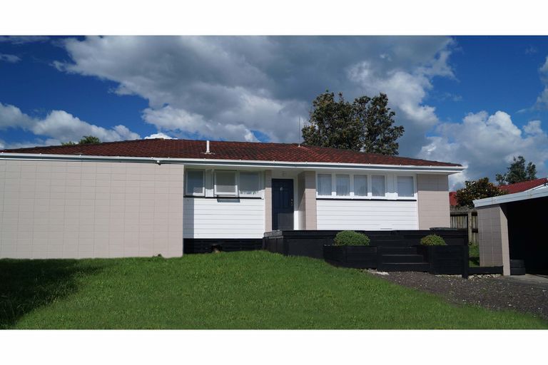 Photo of property in 3 Huia Street, Waiuku, 2123