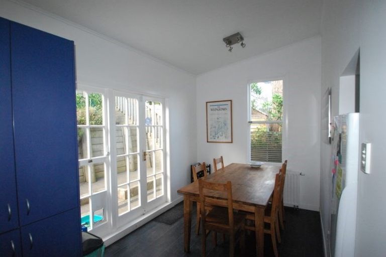 Photo of property in 12 Jackson Street, Island Bay, Wellington, 6023