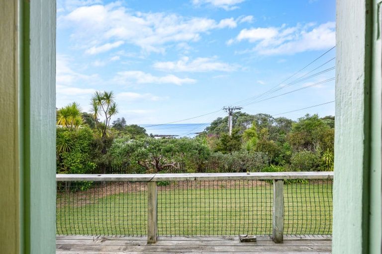 Photo of property in 8 Spray Crescent, Leigh, 0985