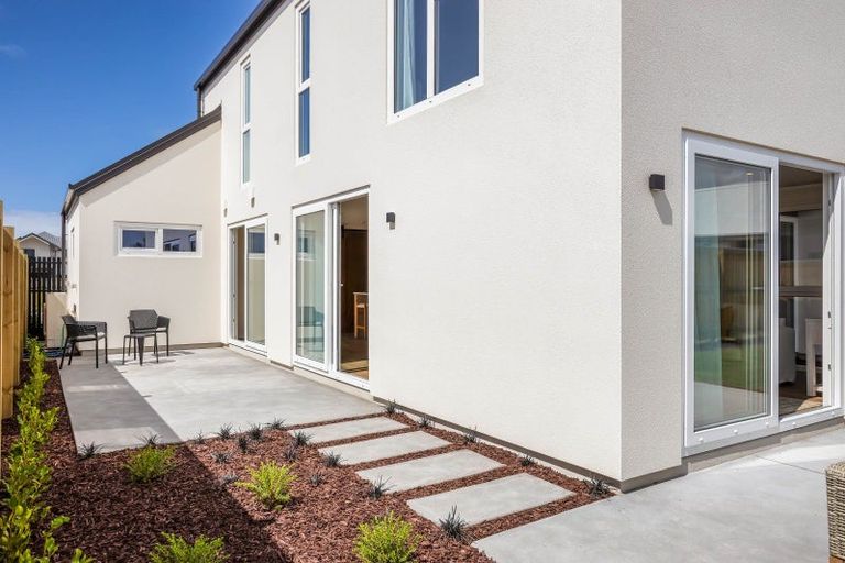Photo of property in 12 Perehia Mews, Marshland, Christchurch, 8083